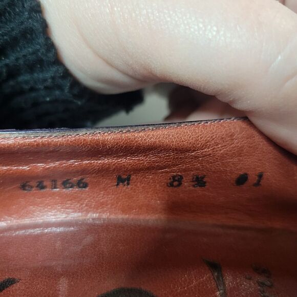 YSL Paris Vintage 2Tone Purple Leather Heels - Picture 15 of 16